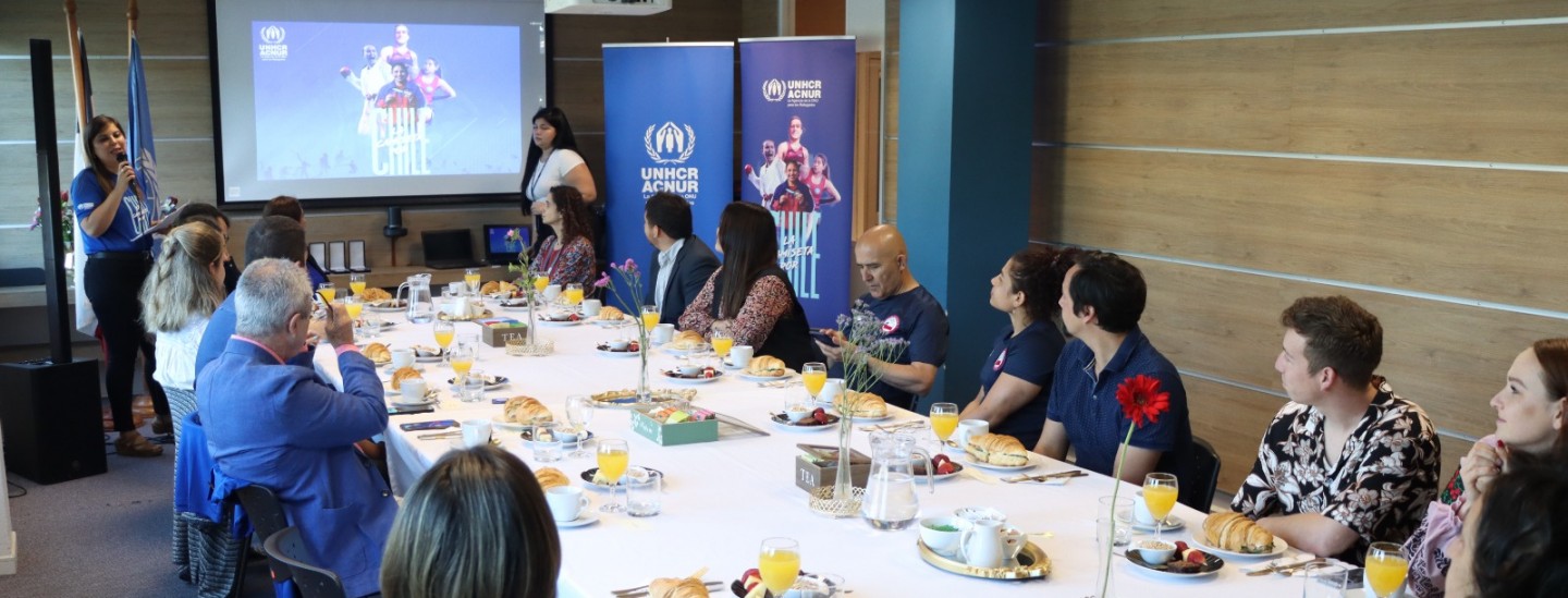 Desayuno con deportistas extranjeros