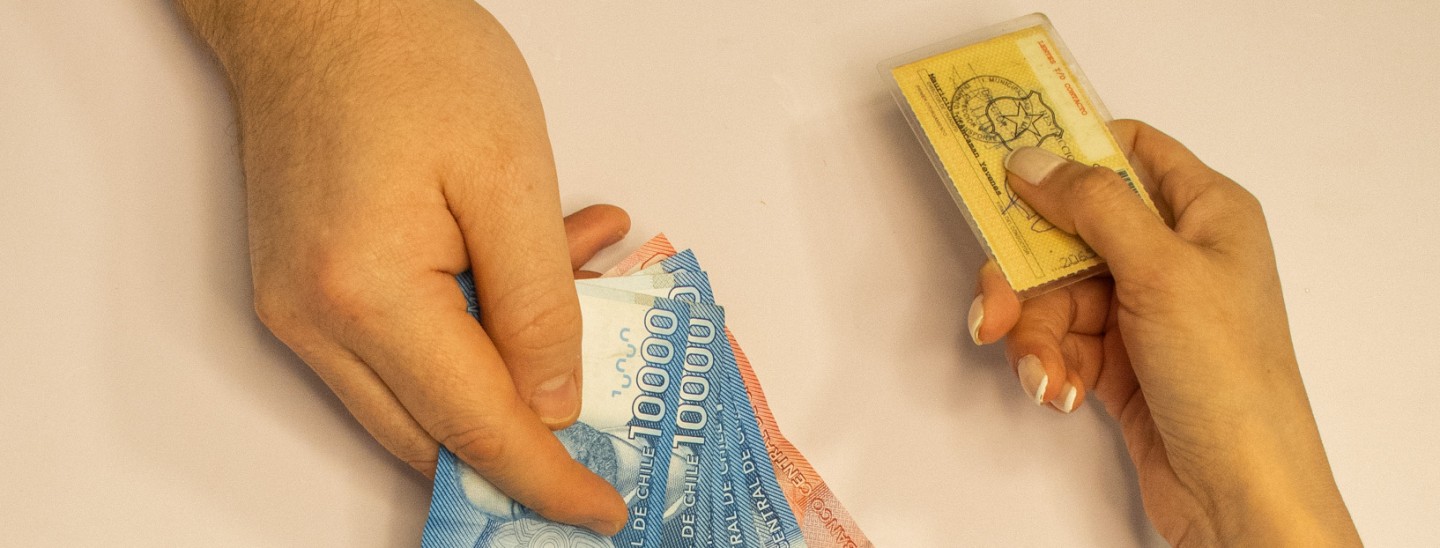 52% DE LAS PERSONAS JÓVENES DECLARAN QUE LA CORRUPCIÓN AFECTA SUS VIDAS COTIDIANAS