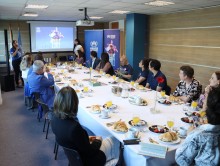 Desayuno con deportistas extranjeros