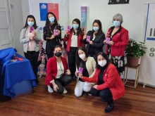 Autoridades inauguran dispensador de condones femeninos